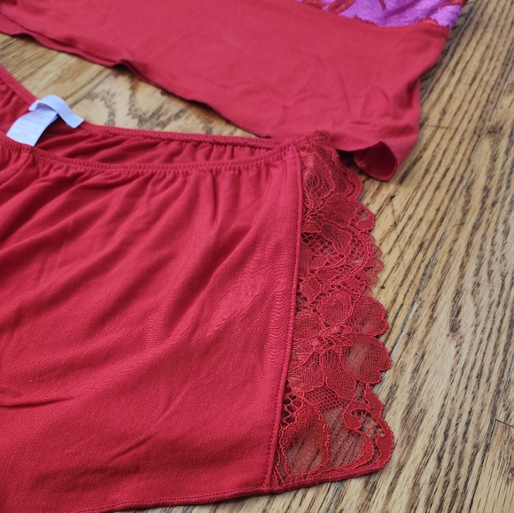 Savage X Fenty Lingerie Pyjama Set in Red - Picture 8 of 10